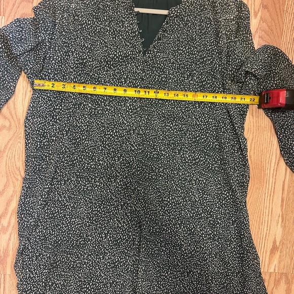 Green and White Long Sleeve V-Neck Sundress Long Sleeve NWT 2XL - Picture 3 of 10